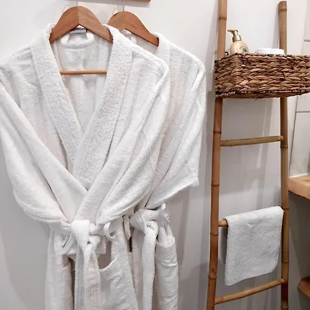 D'hôtes Chez Lyly Et Juju Piscine&sauna Parking Gratuit Casa de hóspedes Angers