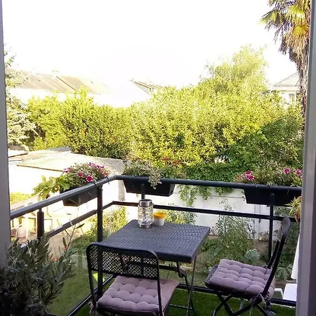 D'hôtes Chez Lyly Et Juju Piscine&sauna Parking Gratuit Casa de hóspedes 3*